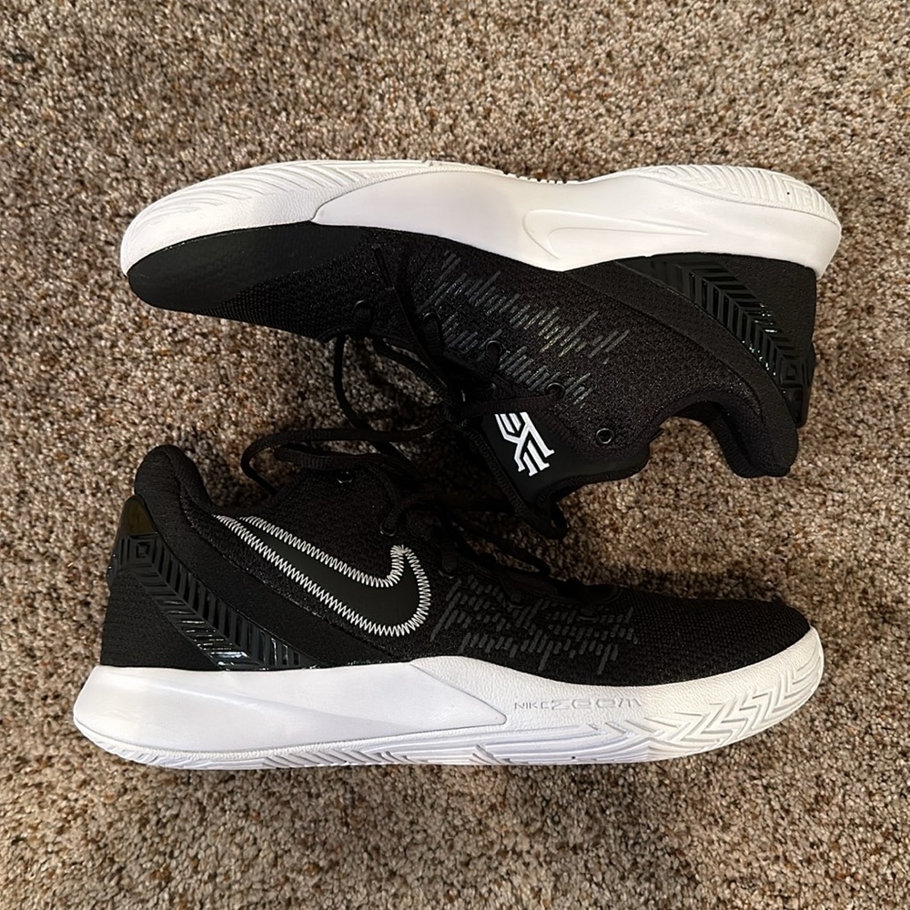 Nike Kyrie Basketball Shoes